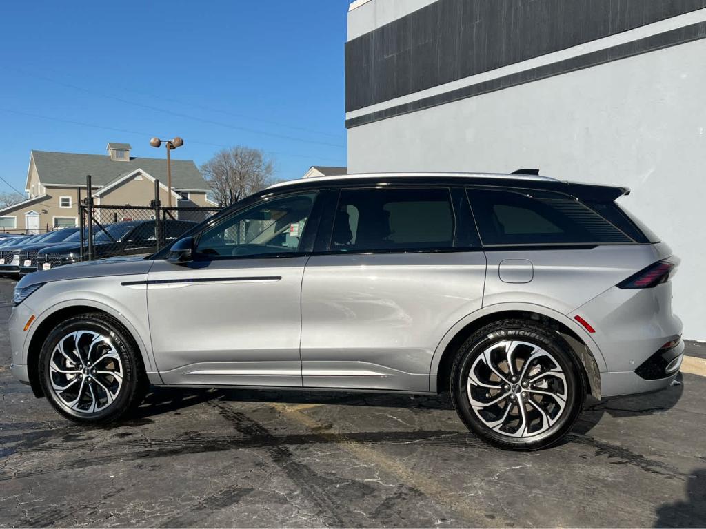 used 2024 Lincoln Nautilus car, priced at $49,995