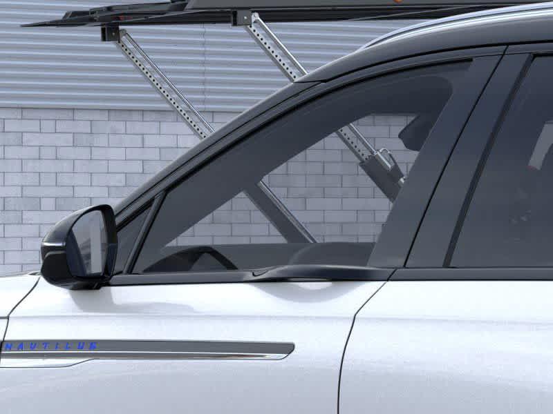 new 2025 Lincoln Nautilus car, priced at $68,025