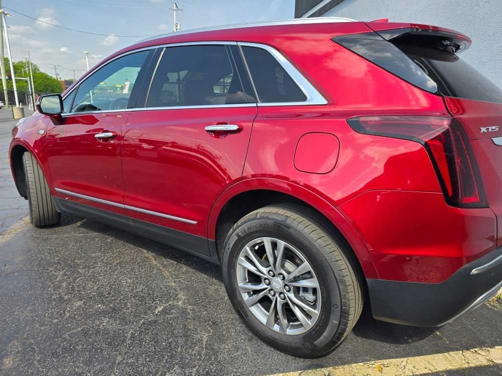 used 2021 Cadillac XT5 car, priced at $33,895