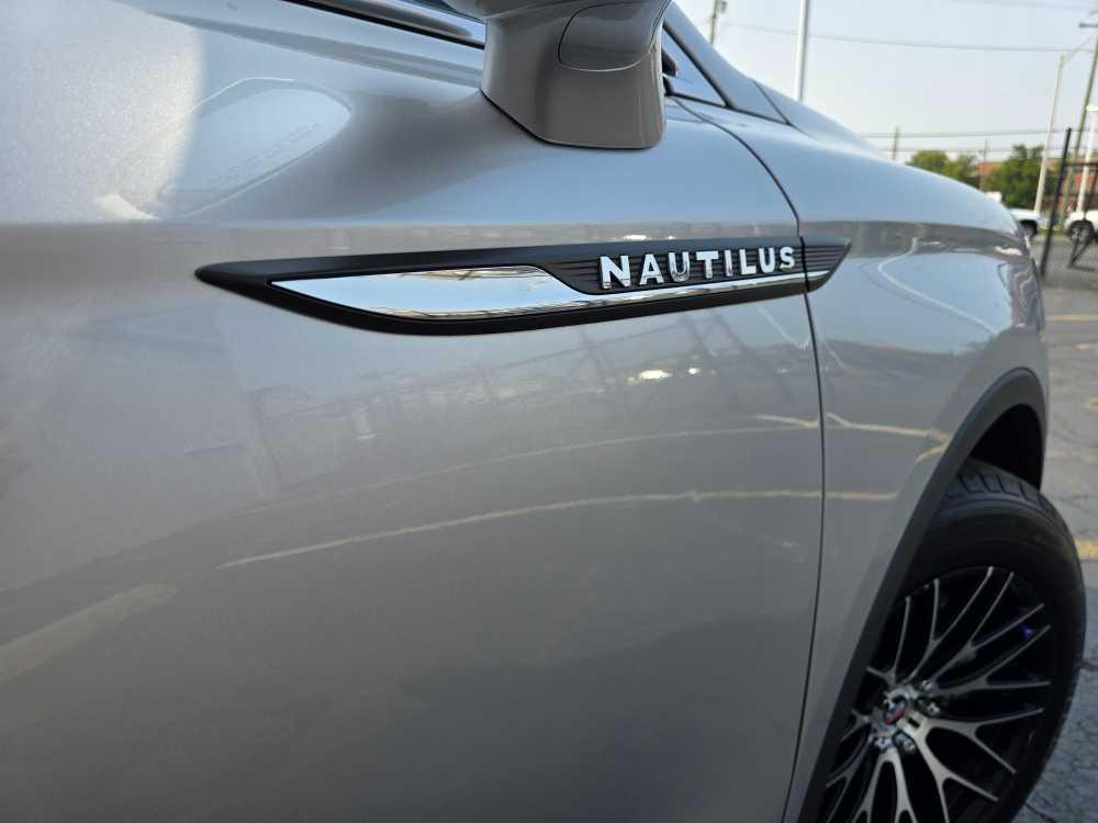 used 2019 Lincoln Nautilus car, priced at $26,695