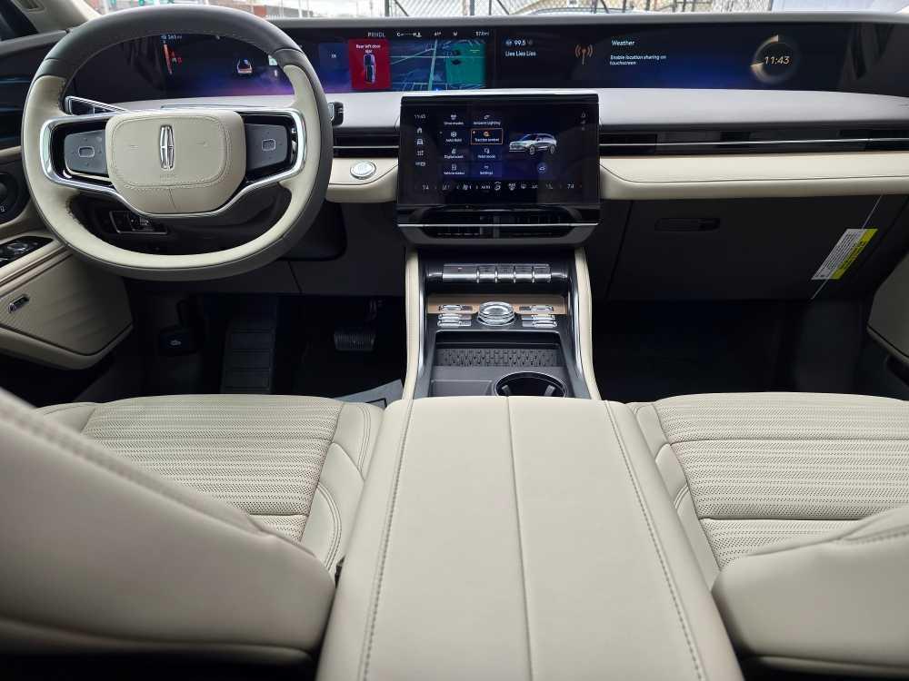 used 2025 Lincoln Nautilus car, priced at $57,695