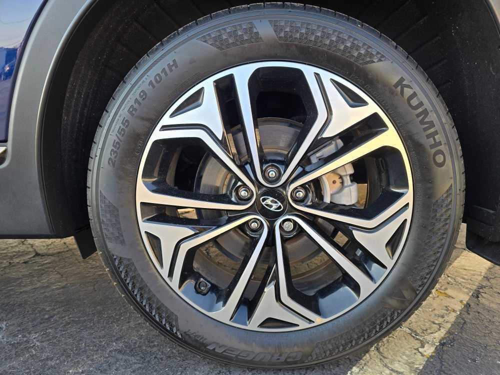 used 2020 Hyundai Santa Fe car, priced at $21,995