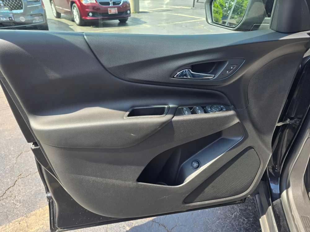 used 2022 Chevrolet Equinox car, priced at $24,395