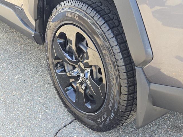 used 2020 Toyota RAV4 car, priced at $25,904