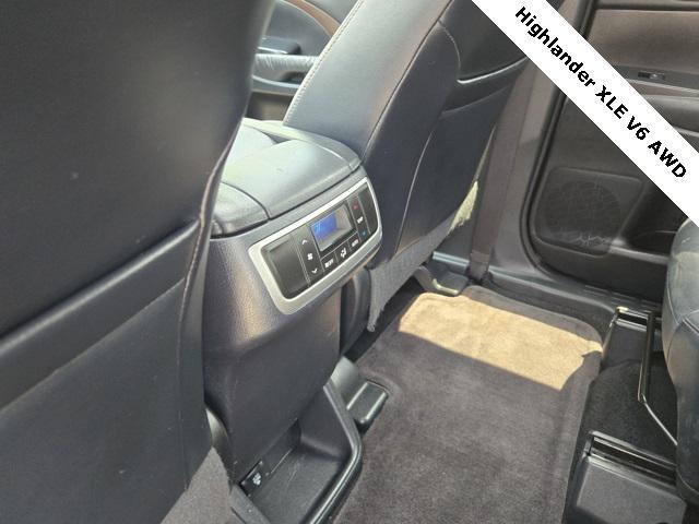 used 2015 Toyota Highlander car, priced at $17,995