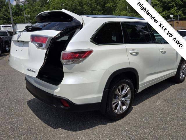 used 2015 Toyota Highlander car, priced at $17,995