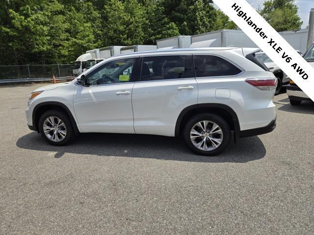 used 2015 Toyota Highlander car, priced at $17,995