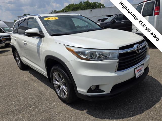 used 2015 Toyota Highlander car, priced at $17,995