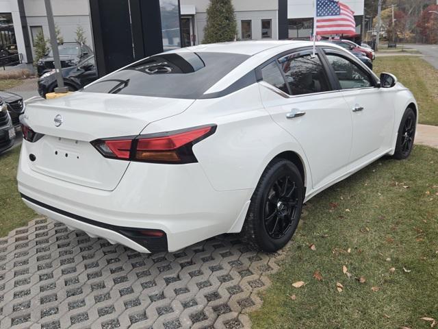 used 2020 Nissan Altima car, priced at $15,500