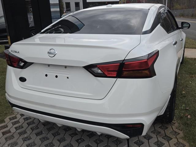 used 2020 Nissan Altima car, priced at $15,500