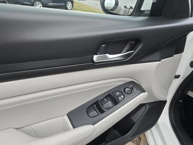 used 2020 Nissan Altima car, priced at $15,500