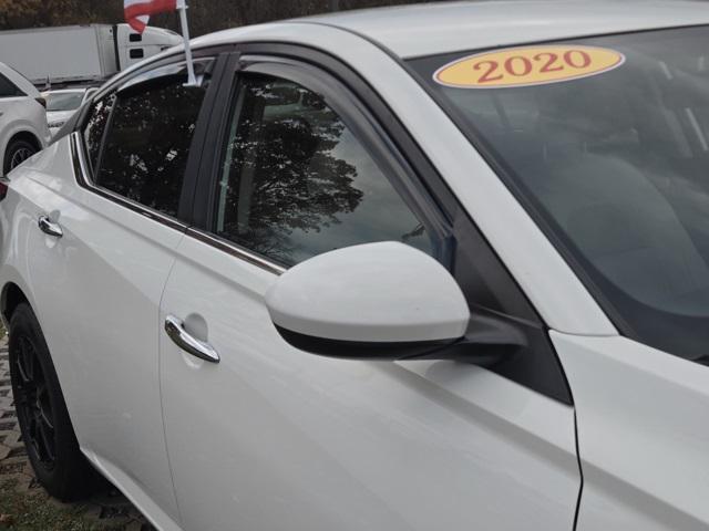 used 2020 Nissan Altima car, priced at $15,500