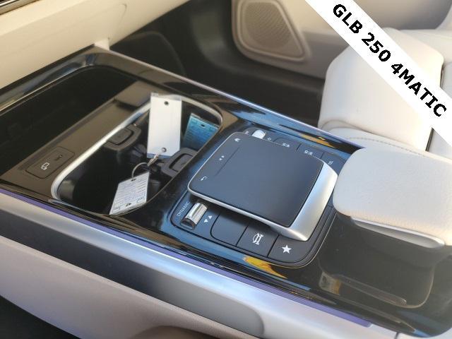 used 2022 Mercedes-Benz GLB 250 car, priced at $28,995