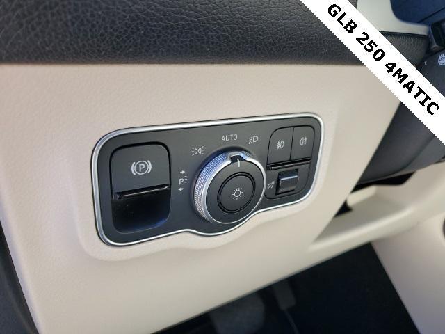 used 2022 Mercedes-Benz GLB 250 car, priced at $28,995