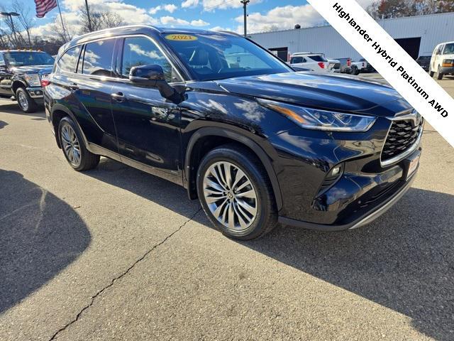 used 2021 Toyota Highlander Hybrid car, priced at $42,500