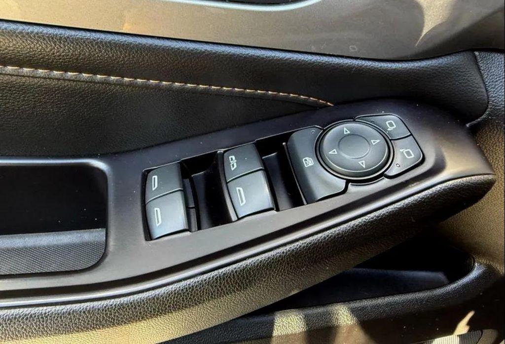used 2020 Chevrolet Traverse car, priced at $17,720