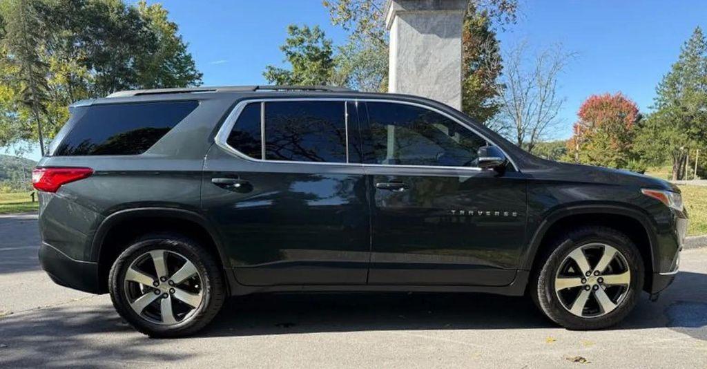 used 2020 Chevrolet Traverse car, priced at $17,720