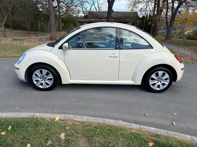 used 2009 Volkswagen New Beetle car, priced at $7,100