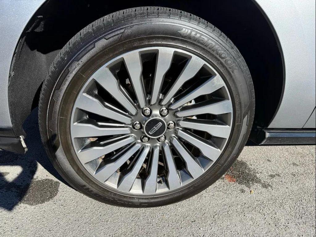 used 2020 Lincoln Navigator car, priced at $35,900