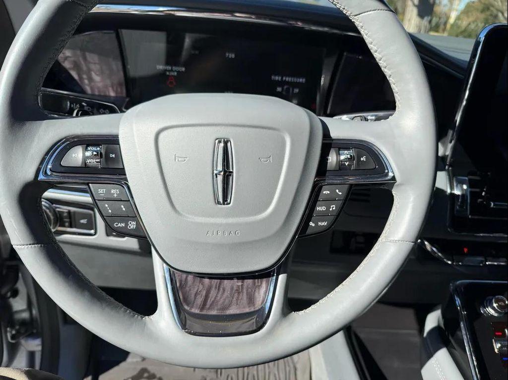used 2020 Lincoln Navigator car, priced at $35,900