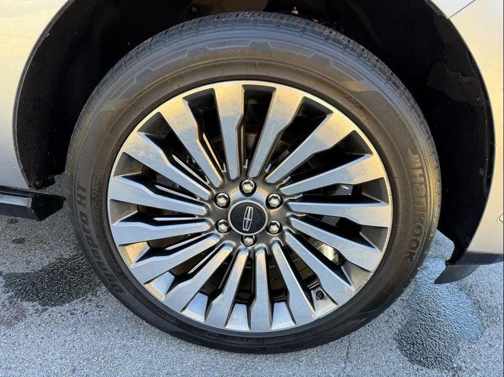 used 2020 Lincoln Navigator car, priced at $35,900