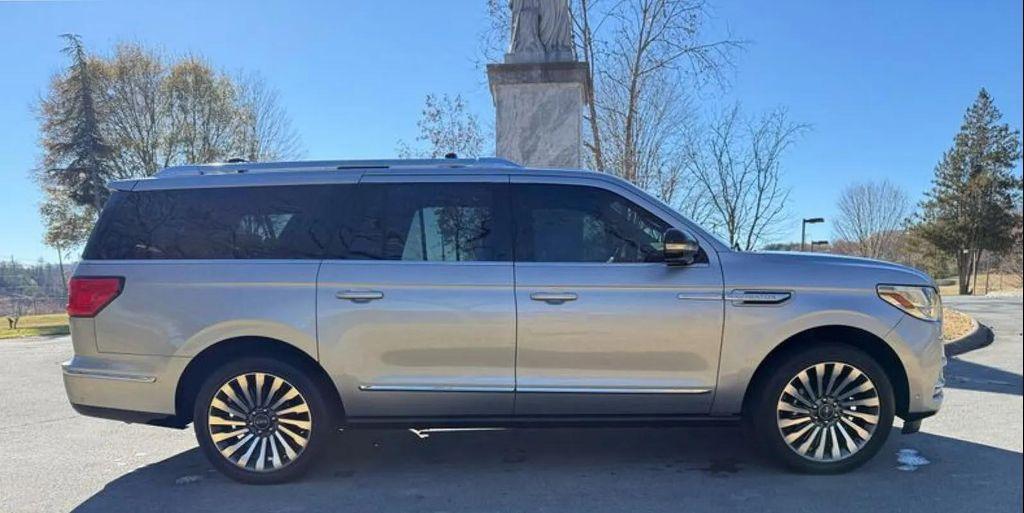 used 2020 Lincoln Navigator car, priced at $35,900