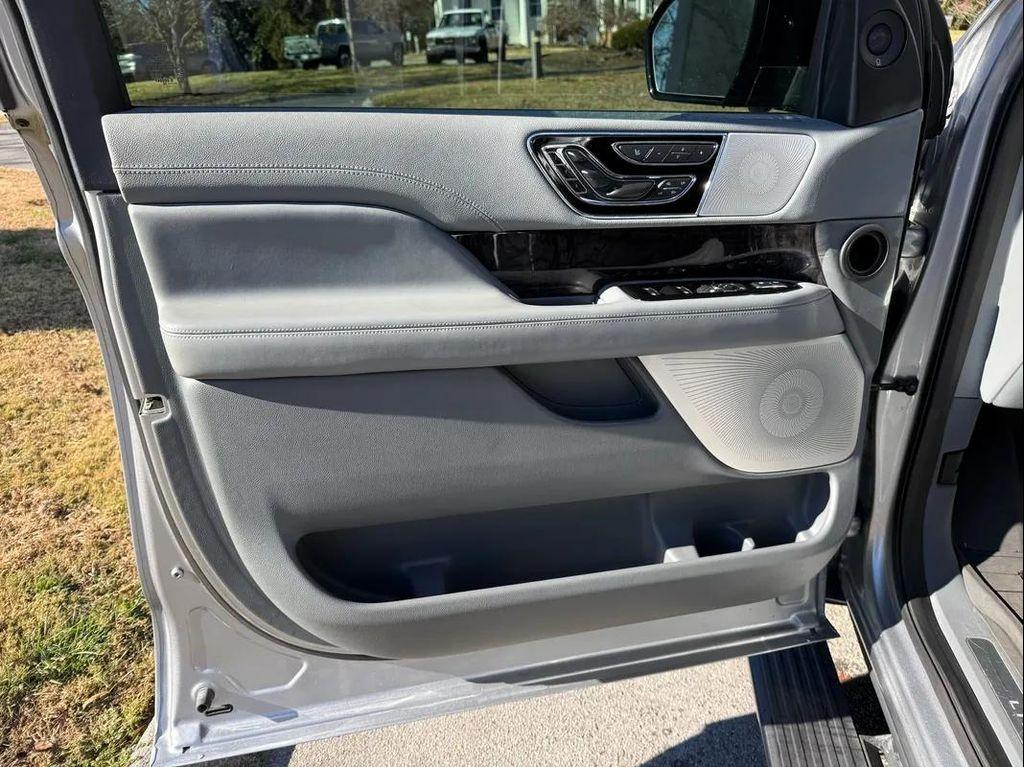 used 2020 Lincoln Navigator car, priced at $35,900