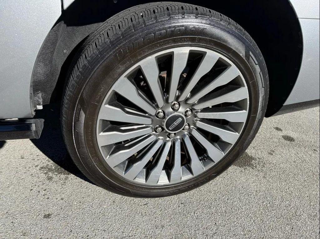 used 2020 Lincoln Navigator car, priced at $35,900