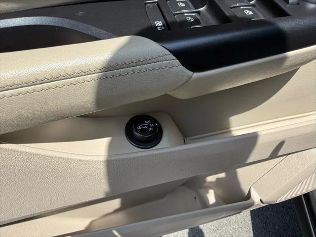 used 2014 Cadillac SRX car, priced at $15,200
