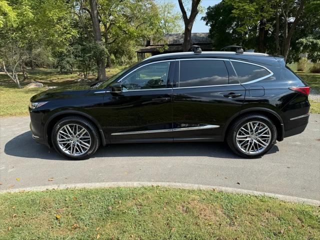 used 2022 Acura MDX car, priced at $35,981