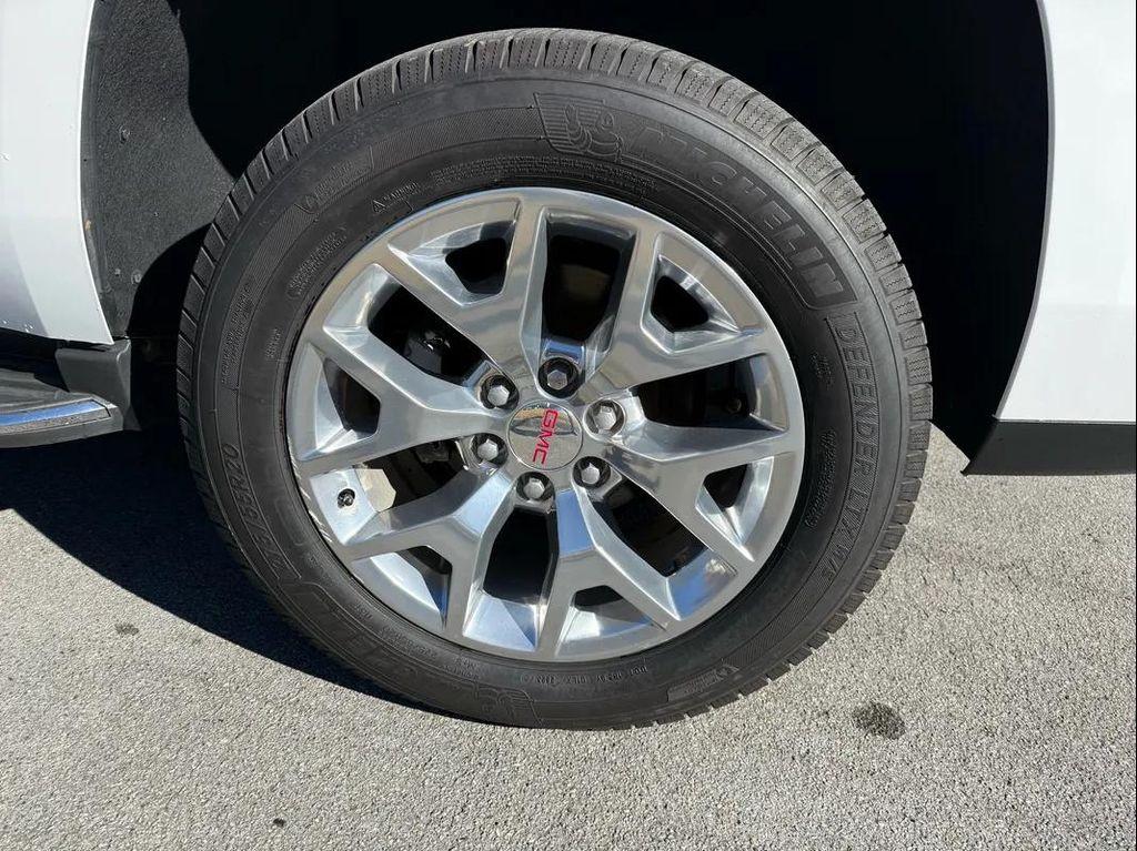 used 2016 GMC Yukon car, priced at $22,400