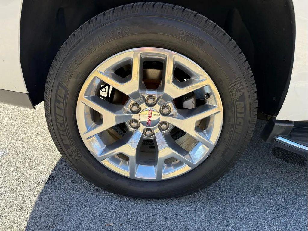 used 2016 GMC Yukon car, priced at $22,400