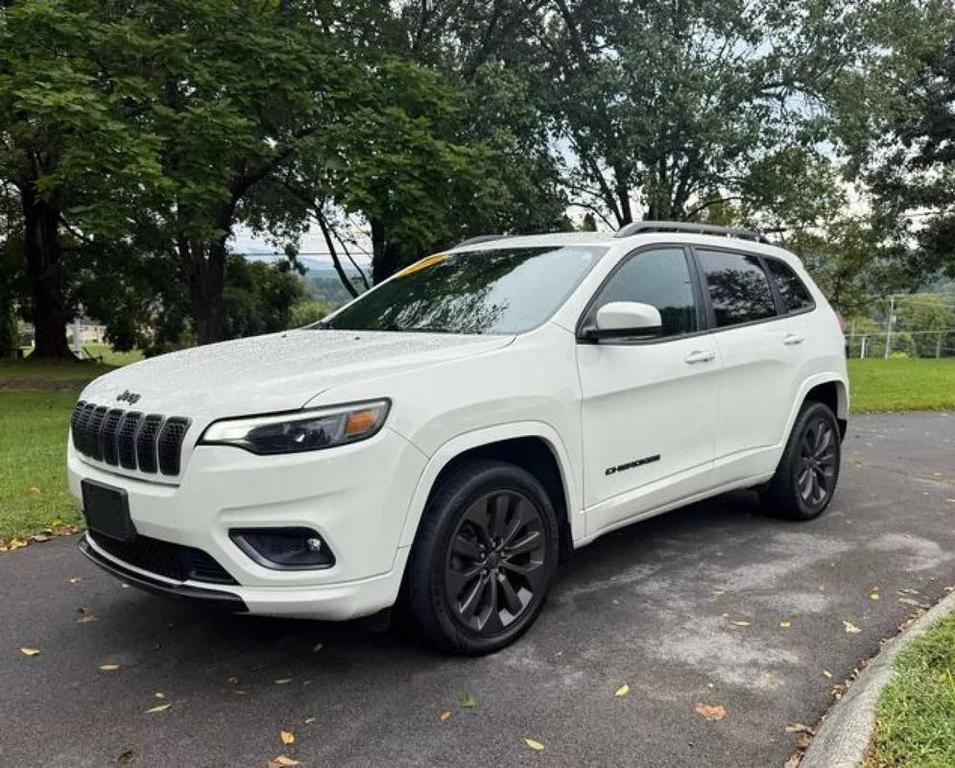 used 2019 Jeep Cherokee car, priced at $18,881