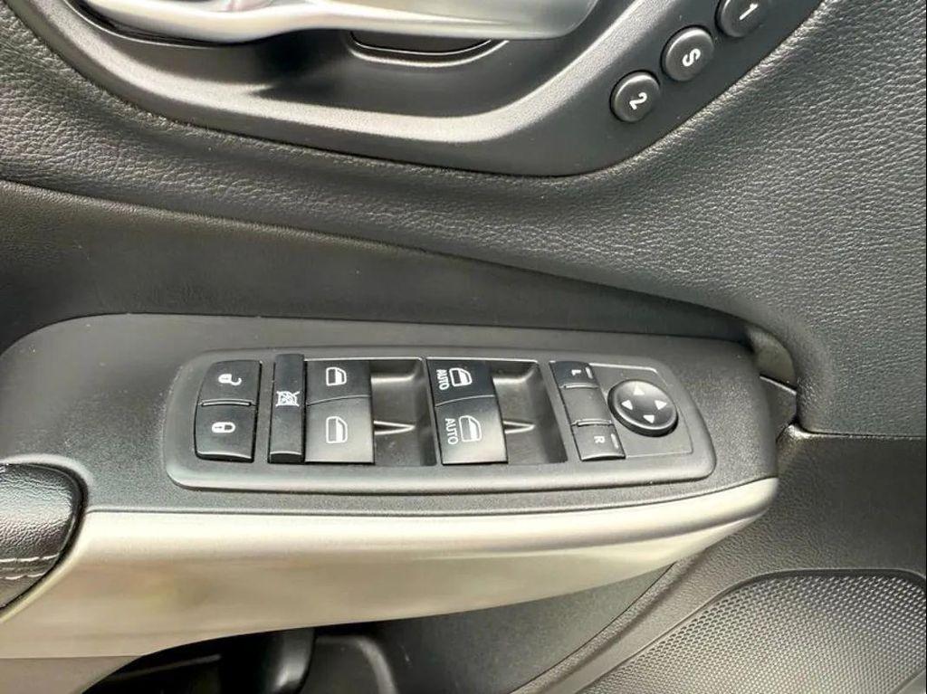 used 2019 Jeep Cherokee car, priced at $18,881