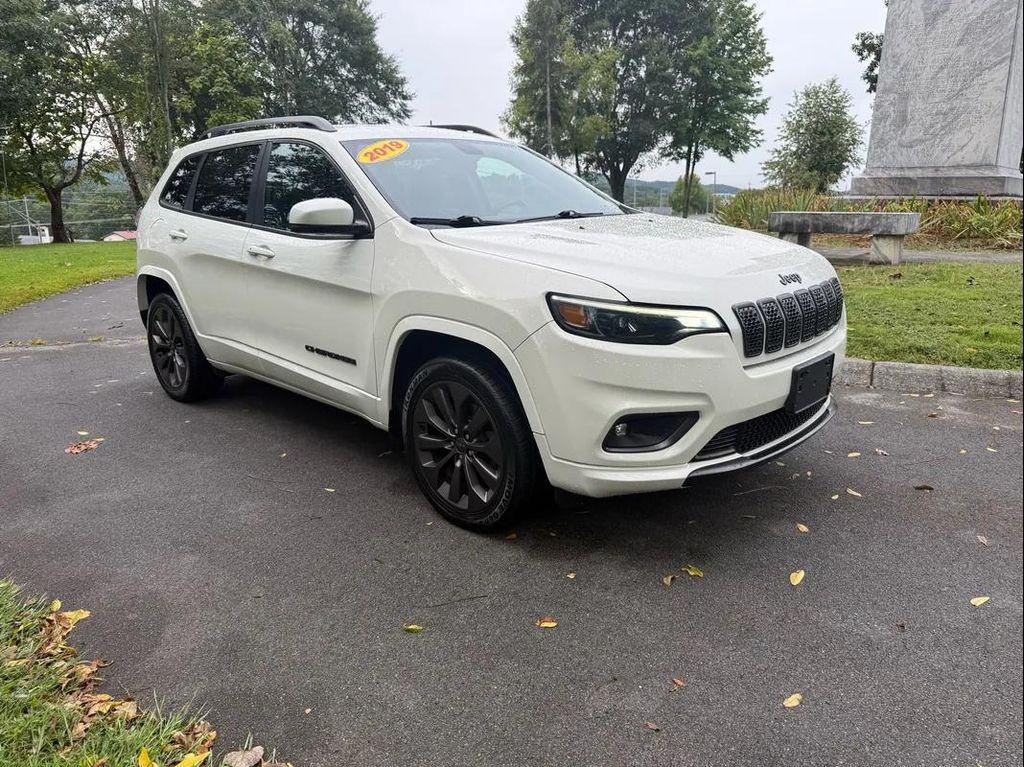 used 2019 Jeep Cherokee car, priced at $18,881