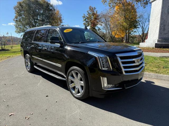 used 2018 Cadillac Escalade ESV car, priced at $34,100