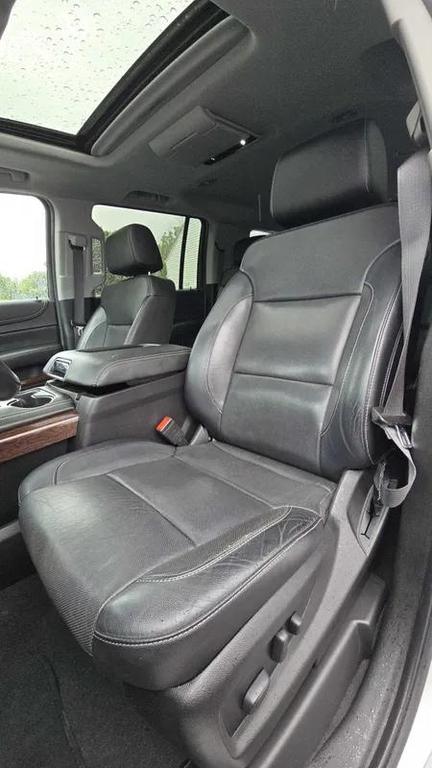 used 2019 GMC Yukon XL car, priced at $29,240