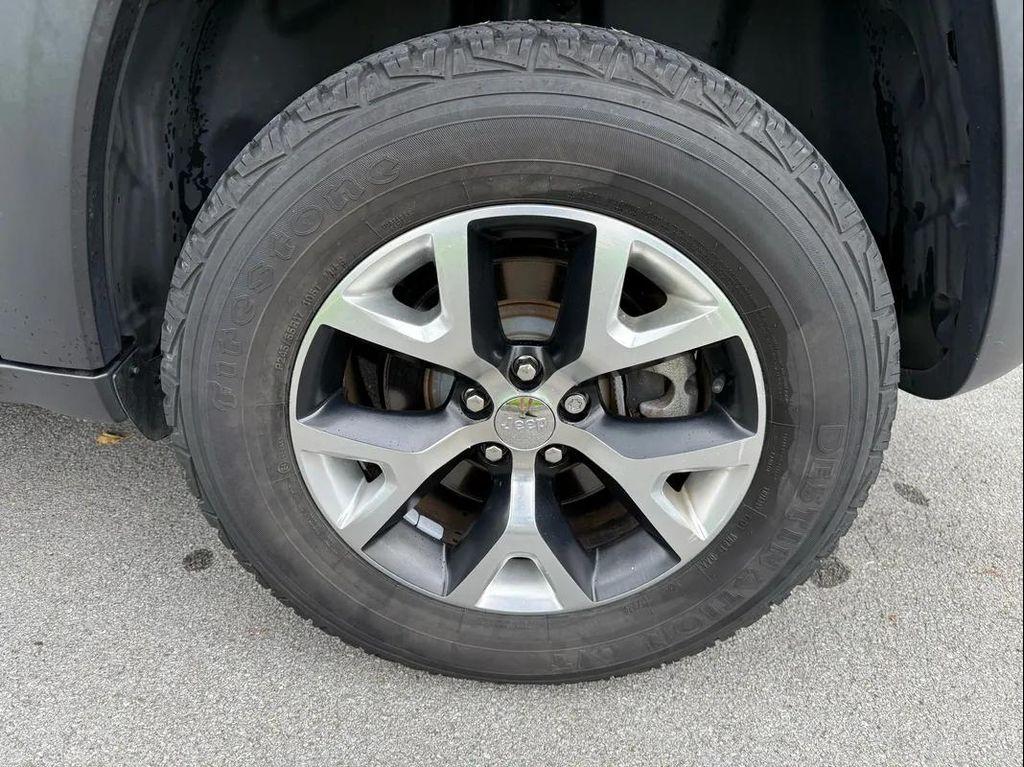 used 2016 Jeep Cherokee car, priced at $14,300