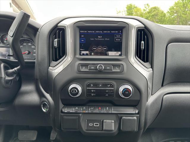 new 2025 GMC Sierra 1500 car, priced at $49,990