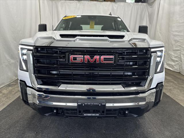 new 2025 GMC Sierra 3500 car, priced at $64,150