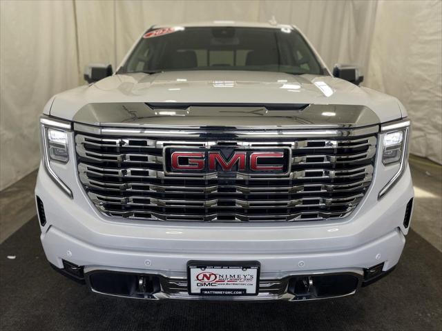 new 2025 GMC Sierra 1500 car, priced at $68,670