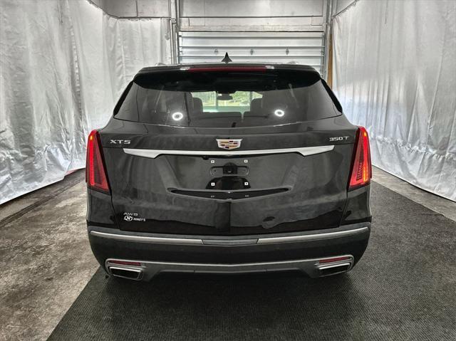 used 2022 Cadillac XT5 car, priced at $30,500