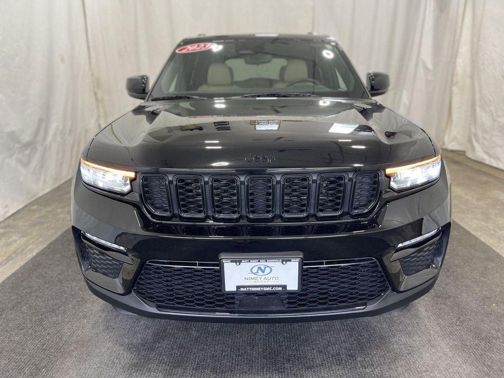 used 2023 Jeep Grand Cherokee car, priced at $29,490