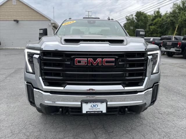 new 2025 GMC Sierra 3500 car, priced at $55,650