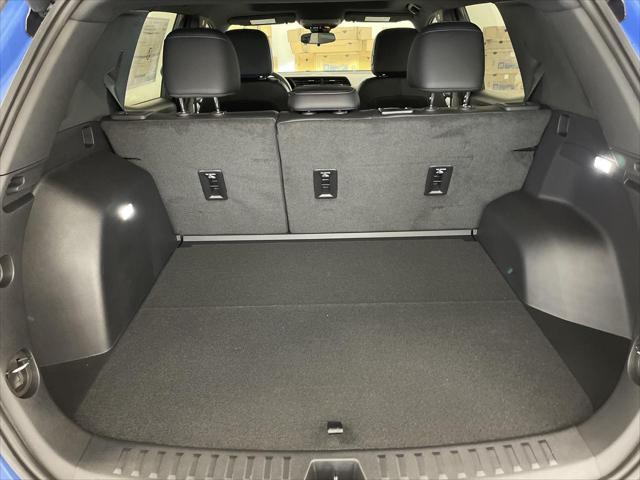 new 2025 GMC Terrain car, priced at $38,085
