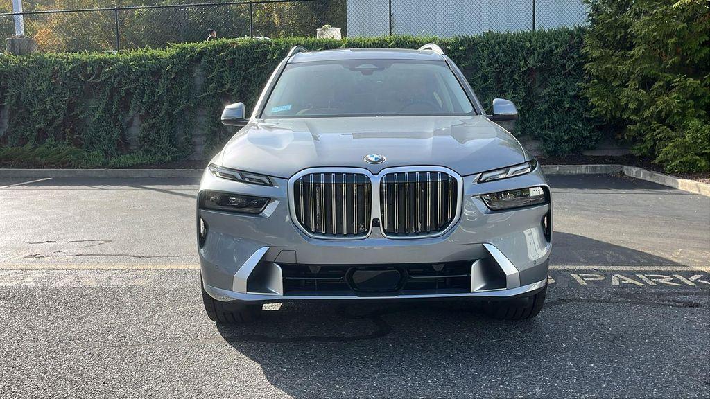new 2026 BMW X7 car, priced at $92,080