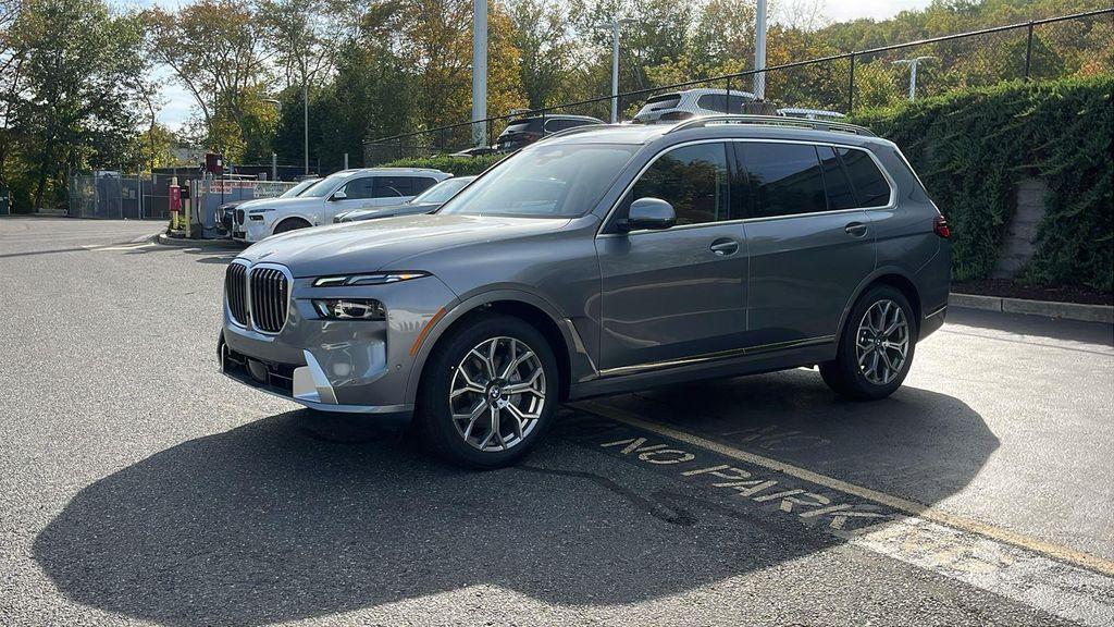 new 2026 BMW X7 car, priced at $92,080