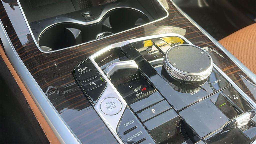 new 2026 BMW X7 car, priced at $92,080