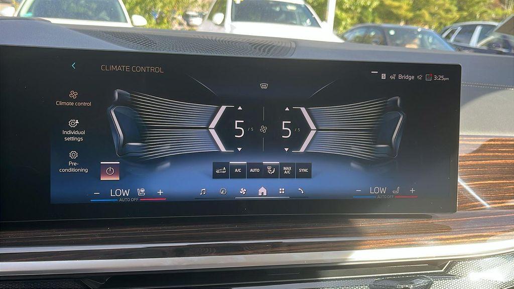 new 2026 BMW X7 car, priced at $92,080