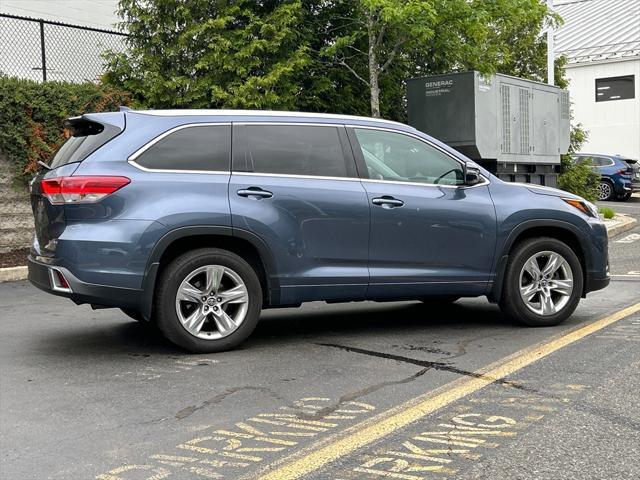 used 2018 Toyota Highlander car, priced at $25,990